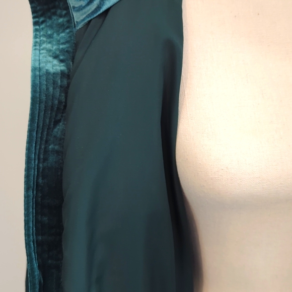 NWOT Gap Plush Velvet Evergreen Quilted Puffer Jacket - Size S - Picture 14 of 16